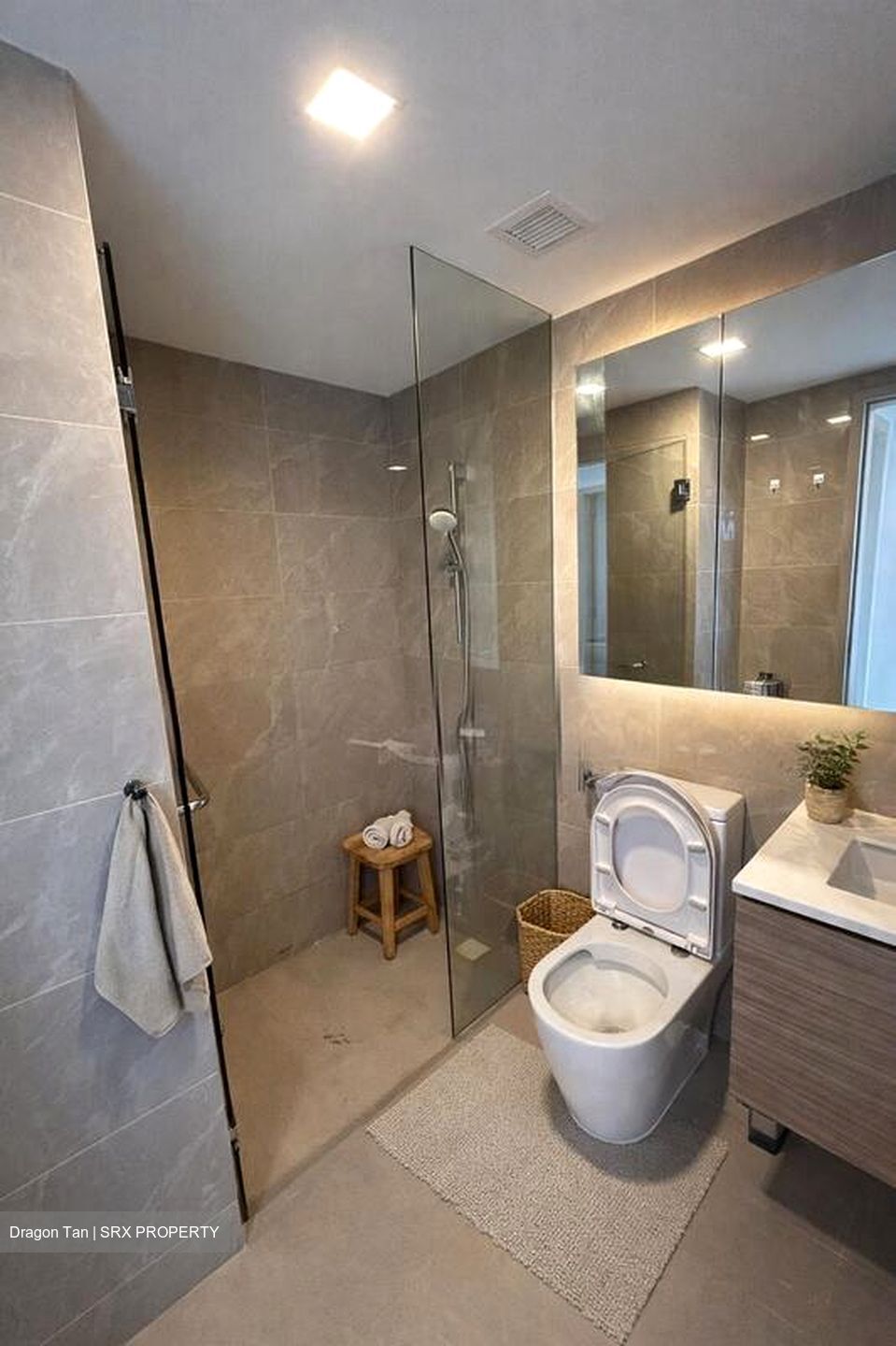Treasure at Tampines (D18), Condominium #519123391